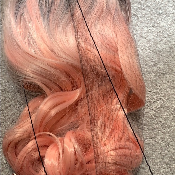 Ombré pink/peachy wig - Picture 5 of 5